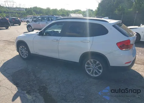2015 BMW X1 xDrive28I z USA, uszkodzony, nr VIN WBAVL1C58FVY33290